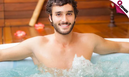 Mani-Pedi, Foot Spa & Hydrobath for Men!